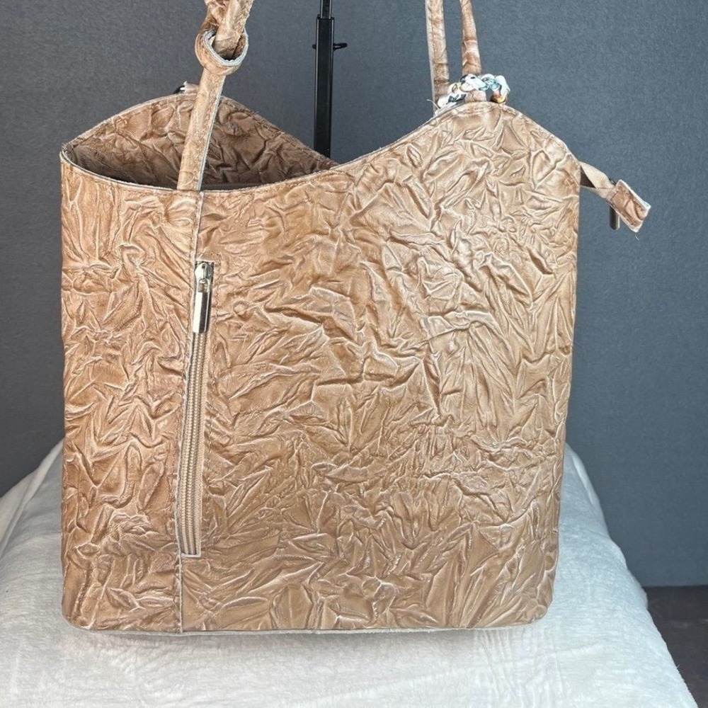 Embossed Leather Tote Bag with Scarf Accent Charm Made in Italy Borse in Pelle - Picture 10 of 16